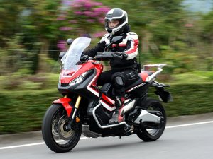 �����������Ұ �Լݱ�����̤��X-ADV