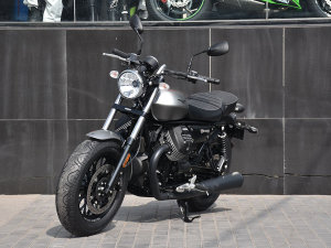  ��е���� Ħ�й���V9 BOBBER����ʵ��