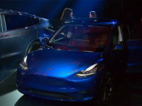 ��˹��Model Y��ʽ���� ���Ƴ�4���