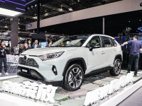 �濥��CR-V�����ˣ� һ������RAV4����