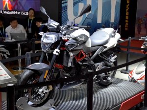  2019����Ħչ aprilia Shiver 900ͼ��