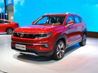 �����ݶ�/CS35 PLUS 1.4TԤ��8.99����