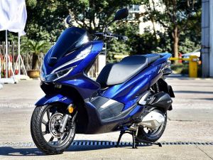  2���Ĵ���150̤��ֵ��ֵ �Լݱ���PCX