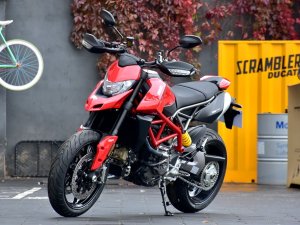  ���ר�� �ſ���Hypermotard 950ʵ��