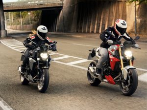  BMW F900R/XR��ʽ���� �ۼ�10.59����