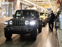Jeep4xeͶ ڻ
