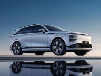 С������Q4�Ʊ���������Ӫ��ͬ�ȷ�����