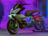 �����½EICMA����չ �綯+���ܻ�ת��