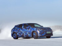 ����N7ѩ�ز��Ե����ع� �Ա�Model Y
