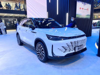 2023上海车展：北京汽车新X7正式亮相