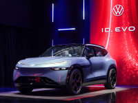 ID. EVO���������׸�δ���߶˵綯���еĳ���֮��