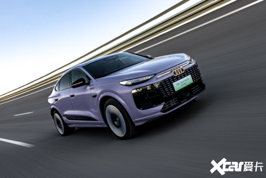 һ���µ�Q6L e-tron���У���ȫ����ϵʵ��������߶˴����±��