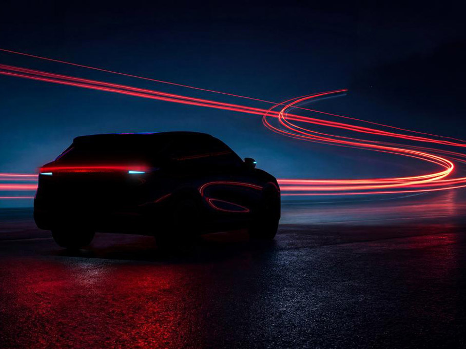 ��һ������SUV��������;ȫ�³�����