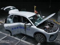 ����������ȫ������ ���������ǽ�7 EV��ȫ��Ƚ��