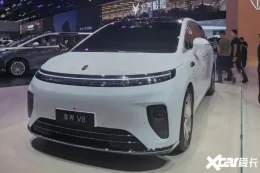 鸿蒙智行首款纯电MPV：享界V8预售32.98万起！
