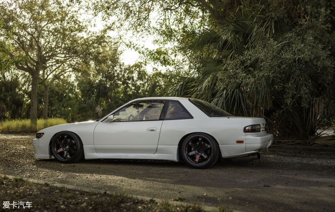 漂移的代表日产s13