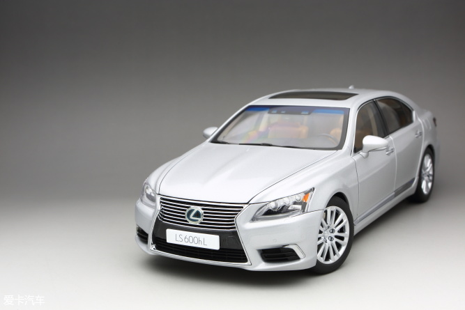 汽车模型雷克萨斯ls600hl