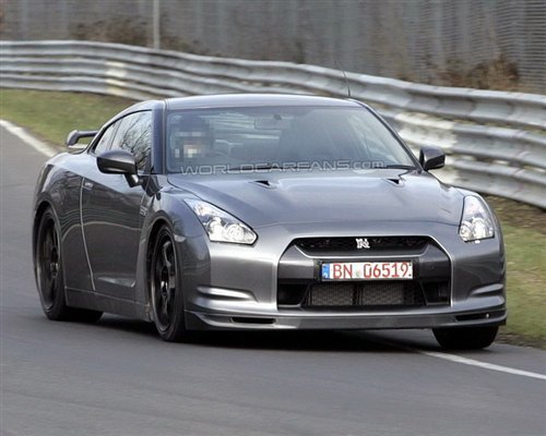 日产gt-r v-spec