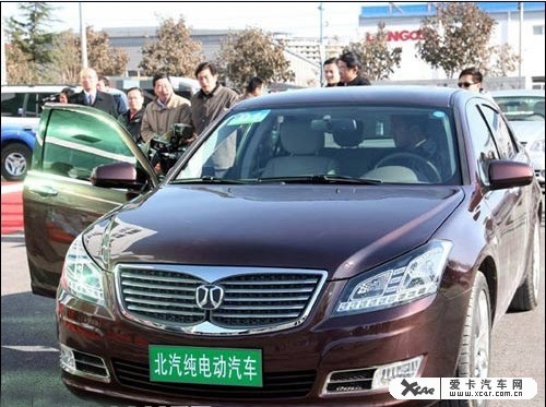 北京牌be701纯电动轿车