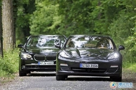 �˶����� ��ʱ��Panamera�Աȱ���750i