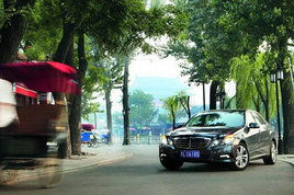 �Ʒ������Ĵ�ͳ���� �Լ��¿��E300