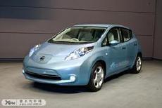 日产发布世界第一款纯电动汽车LEAF叶子