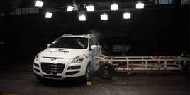 ���ǽ� ��7 SUV�ٻ����ǰ�ȫ����