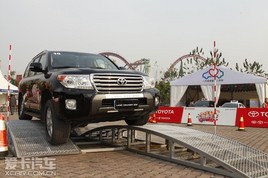������;  ��һ������SUV����