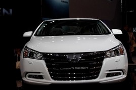 �Ϻ���չ���ǽ�5Sedan�����γ�