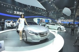 ������չ����չ̨�� �����ִ�չ̨������ϲ