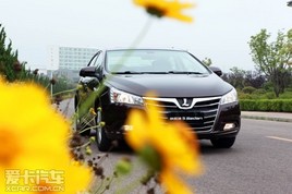 ������ǽ� 5 Sedan���ظ���������