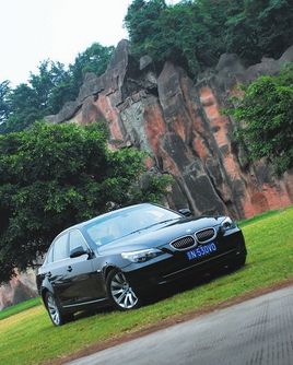ֵ������������ �Լݻ�������530Li����