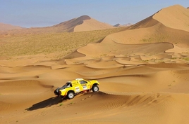 �й�ԽҰ�������չ� TOP1���ͳ��ֺ�κ�����������һ