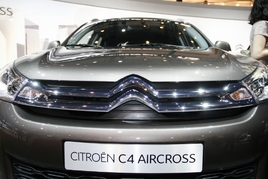 �³����������飺ѩ����C4 aircross��85�� ǰ������