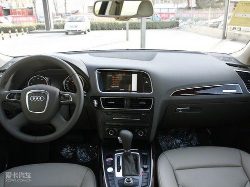 µQ5