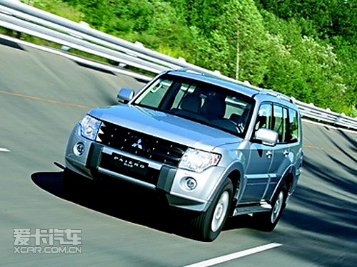 官方军用首选座驾试驾进口三菱帕杰罗