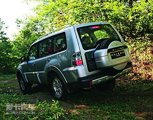 官方军用首选座驾试驾进口三菱帕杰罗