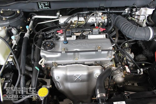 2009款比亚迪f3采用东安三菱的4g15s发动机,最大功率78kw/600rpm,峰值