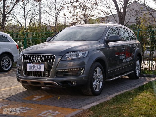 µQ7