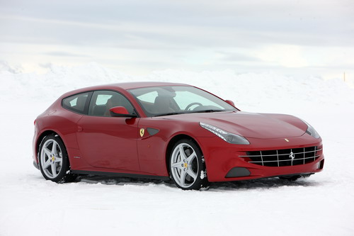 法拉利 首款四座四驱跑车ff 大连上市