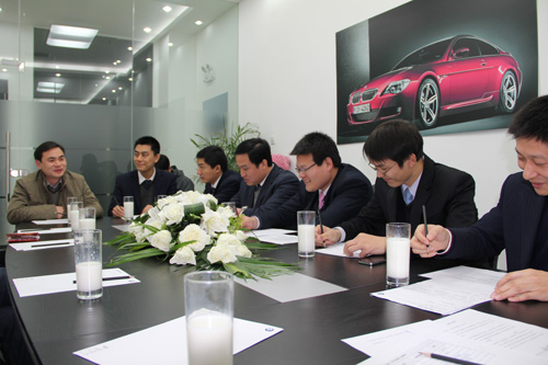 "宝马之悦" 济南万宝行宝马车主座谈会