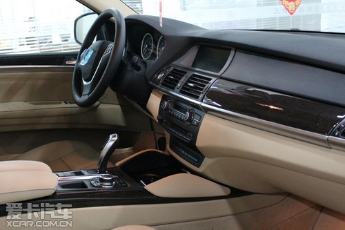 宝马X6中东版 保税区现车全国上牌顶配83万起售