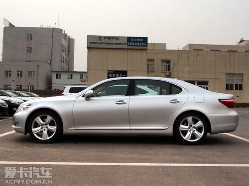 ʿ ׿˹LS600h