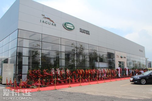 昆明,活动当天,捷豹路虎中国销售及售后服务运营执行副总裁罗伯逊先生