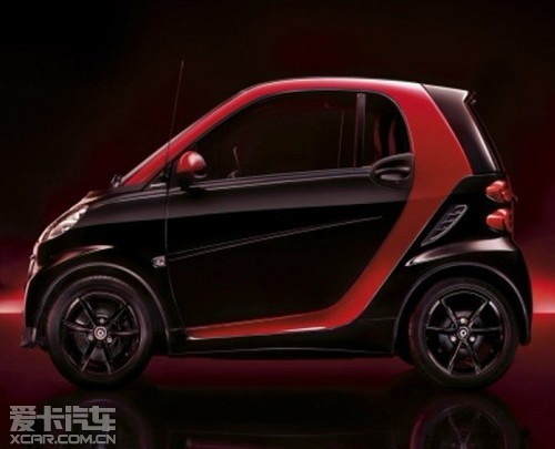 中星奔驰smart烈焰版华丽亮相大连车展