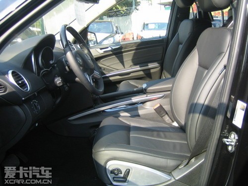 奔驰GL550天津港保税区现车2013款顶配年底限时180万