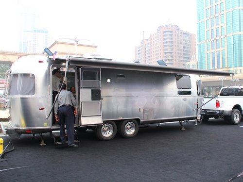 AIRSTREAMй