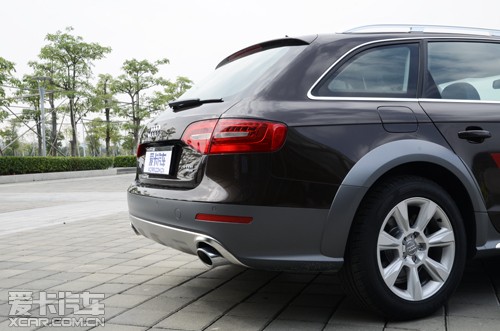 µA4 Allroad quattroȥ