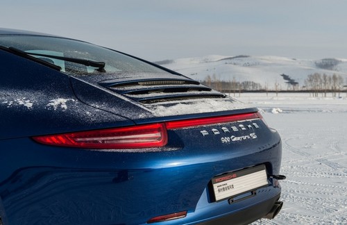 挑战内蒙冰湖保时捷试驾活动完美收官