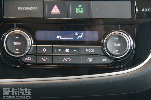 乌市到店实拍进口三菱新欧蓝德